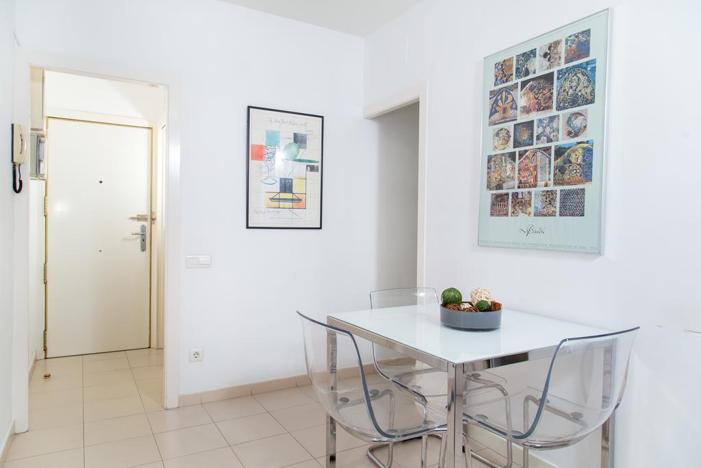 Apartament Conde Gueell Barcelona Bagian luar foto
