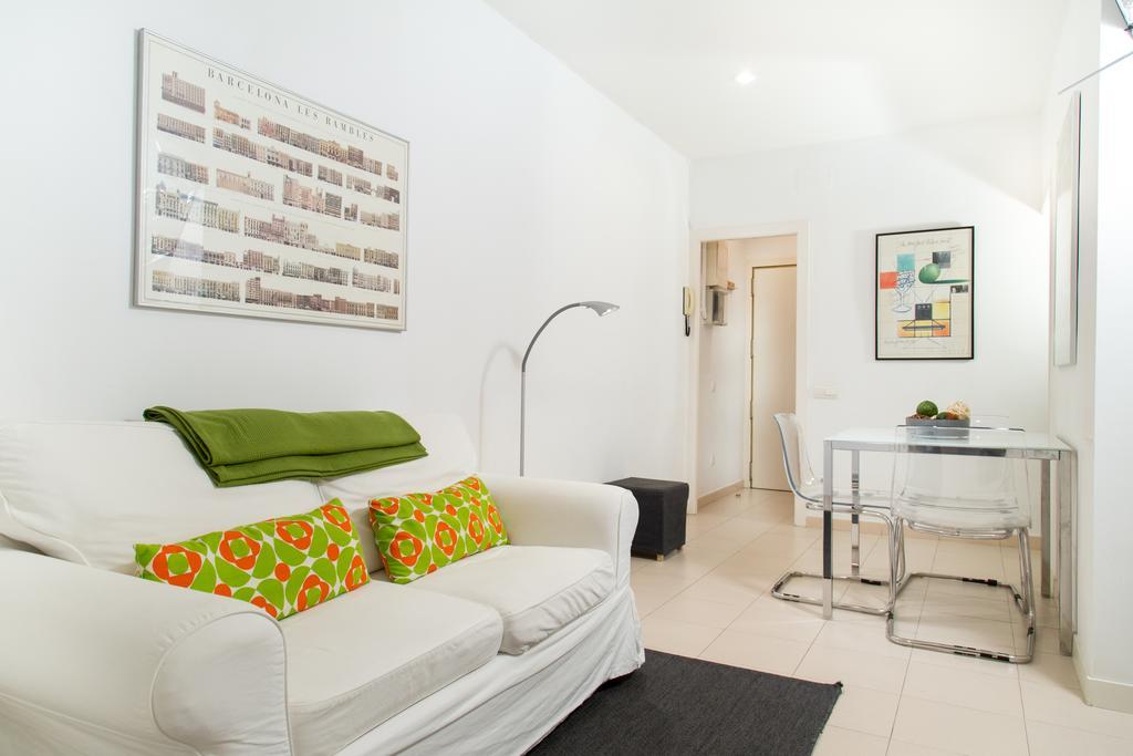 Apartament Conde Gueell Barcelona Bagian luar foto